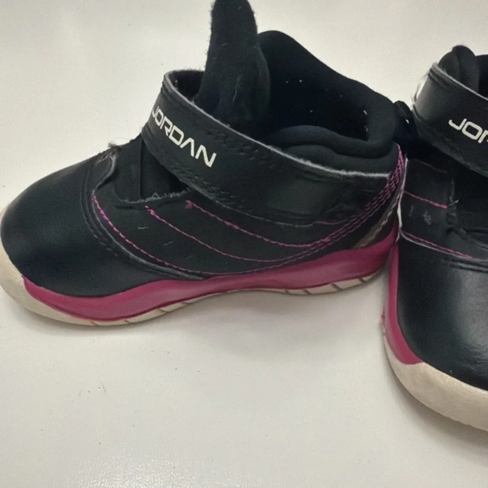 Nike Air Jordan 5C‎ Toddler Shoes Black Pink Hook And Loop Jumpman.         3816